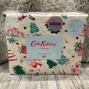 Cath Kidston Queen Sheet Set with Christmas Print